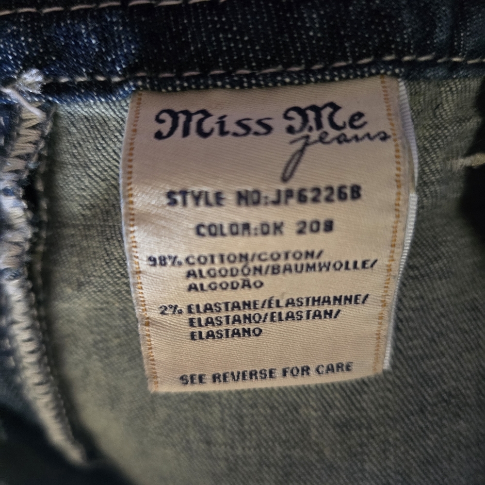 Miss Me jeans. Size 32 Bootcut. - Picture 3 of 6